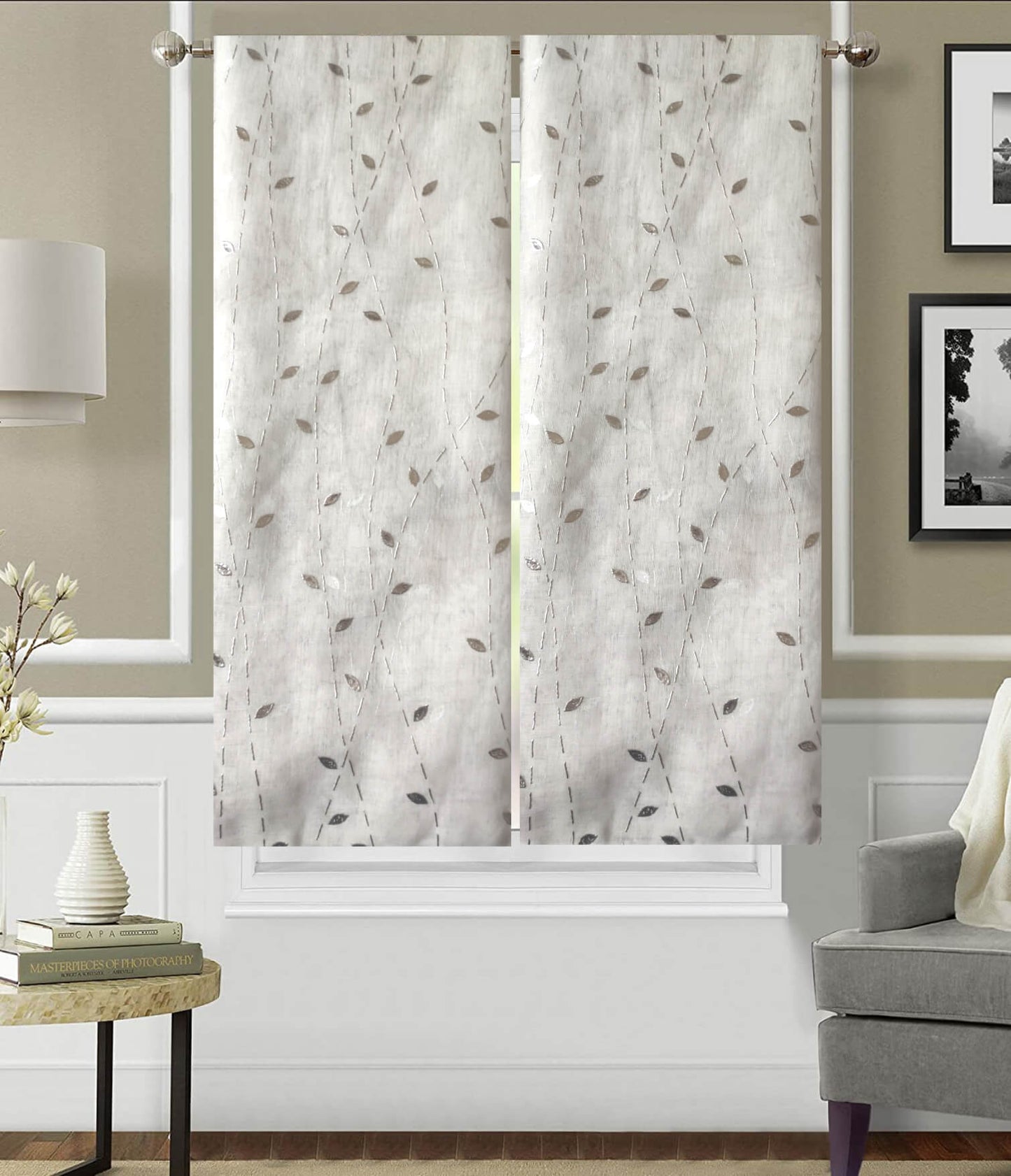 Coppia di Tende con Fantasia con Piccole Foglie