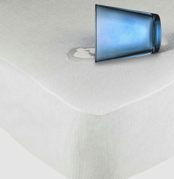 Coprimaterasso Con Angoli Sanitario Idrorepellente